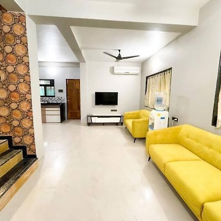 Corner House, Lonavla By Meheru-4 Bhk Villa With Pool Exterior photo
